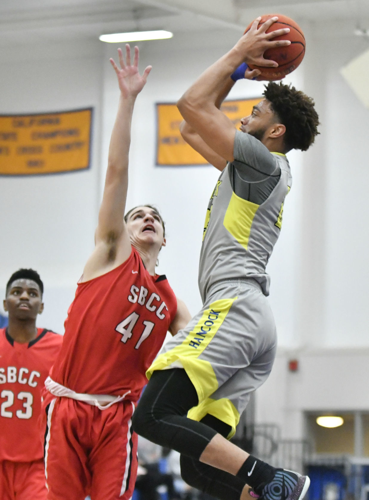 013019 SBCC Hancock mbb 12.jpg
